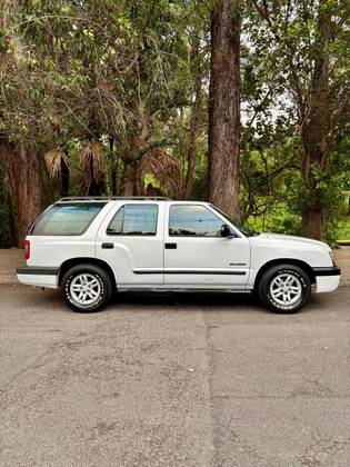 CHEVROLET BLAZER 2.4 MPFI ST 4X2 8V GASOLINA 4P MANUAL